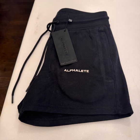 Alphalete Essential Core Shorts SIZE  SMALL BLACK / NWT - Picture 3 of 10